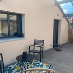 Loft avec terrasse sans vis a vis à 3km du circuit avec garage au calme