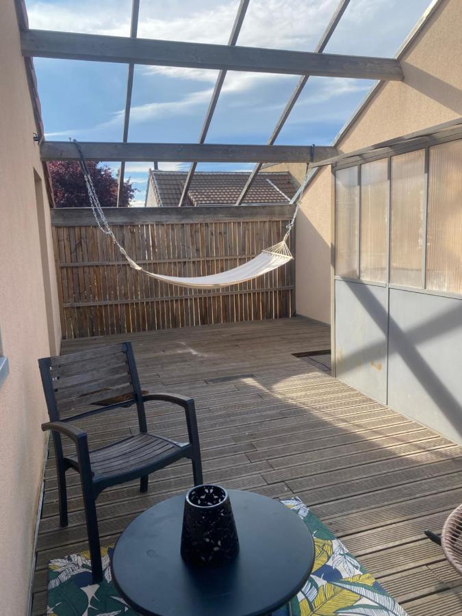 Appartement Loft Avec Terrasse Sans Vis A Vis à 3km Du Circuit Avec Garage Au Calme Le Mans